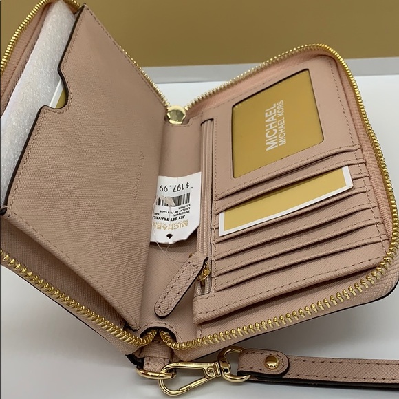 MICHAEL KORS JET SET TRAVEL LG FLAT MF PHN CASE - Picture 14 of 16